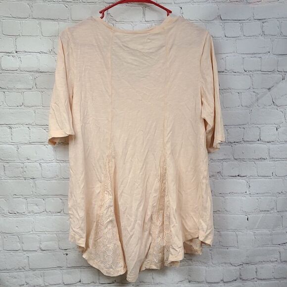 Soft Surroundings Peach Eyelet T-shirt Short Sleeve V-Neck Knit Top Crochet Trim - Picture 9 of 10